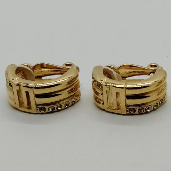 GIVENCHY G logo clip gold and crystal earrings - Picture 9 of 11